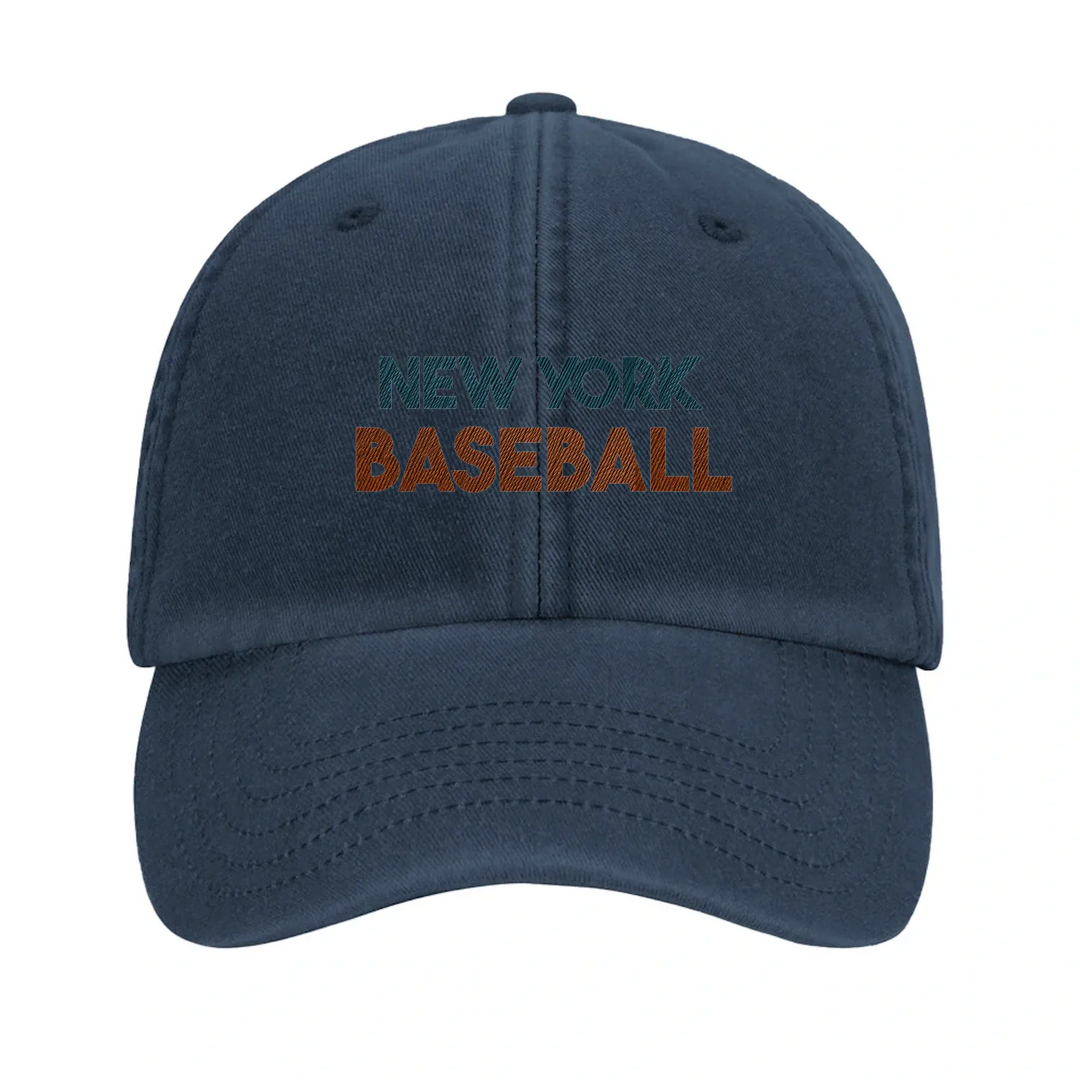 Cappellino vintage New York Baseball con design ricamato, realizzato in cotone lavato al 100%. Comfort e stile per ogni outfi