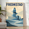 Plakat w stylu Art Déco przedstawiający urok Fredrikstad w Norwegii, dostępny w rozmiarach 50x70 i 30x40, w wersji z ramą lub