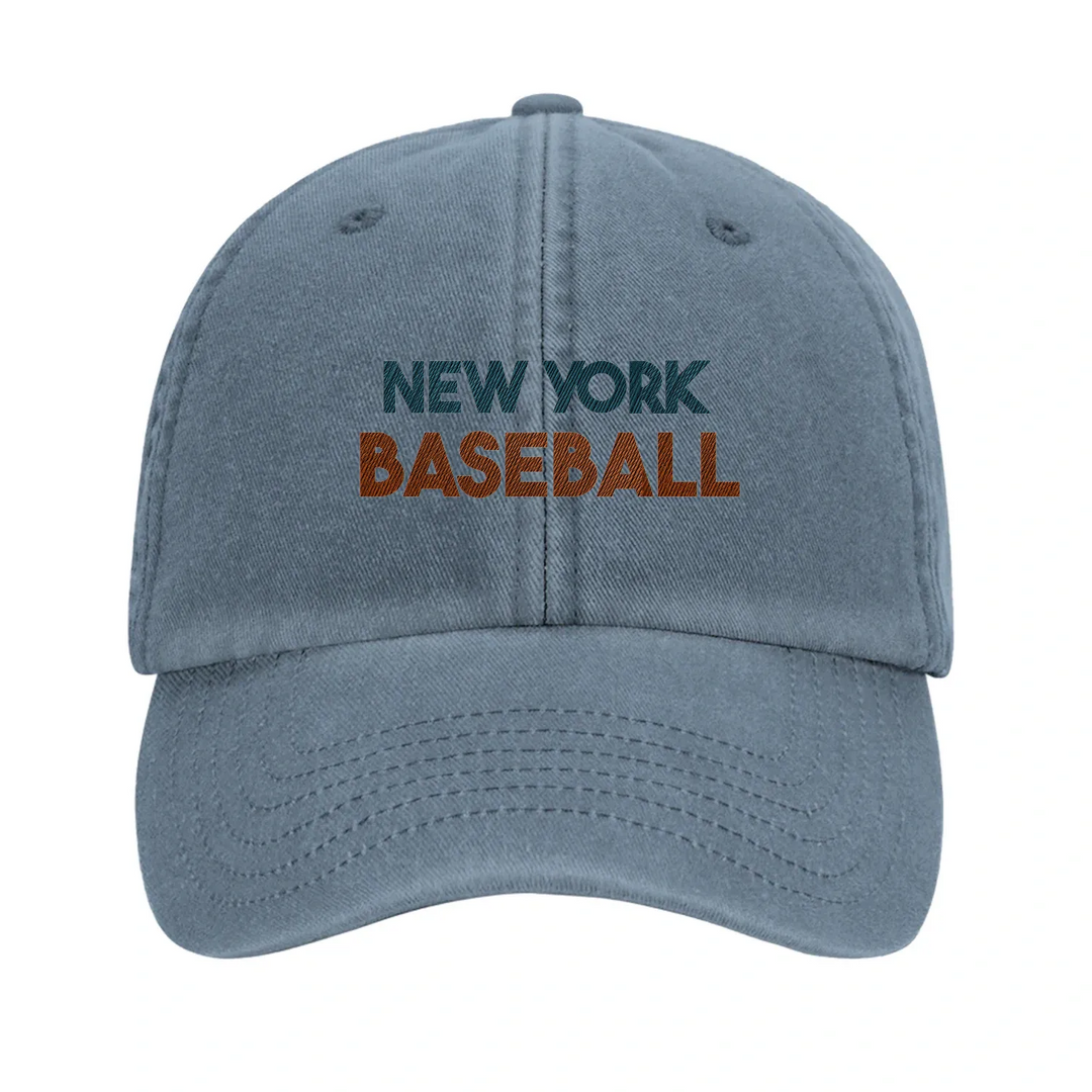 Cappellino vintage New York Baseball con design ricamato, realizzato in cotone lavato al 100%. Comfort e stile per ogni outfi