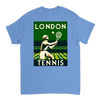 Koszulka tenisowa inspirowana Londynem, idealna dla fanów i graczy. Wykonana z wysokiej jakości bawełny, łączy styl z komfort