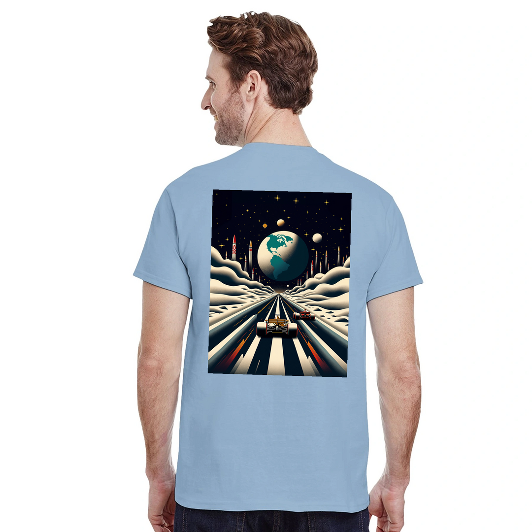T-shirt Formula Moon con design lunare unico, ideale per appassionati di astronomia. Morbido cotone per un comfort duraturo