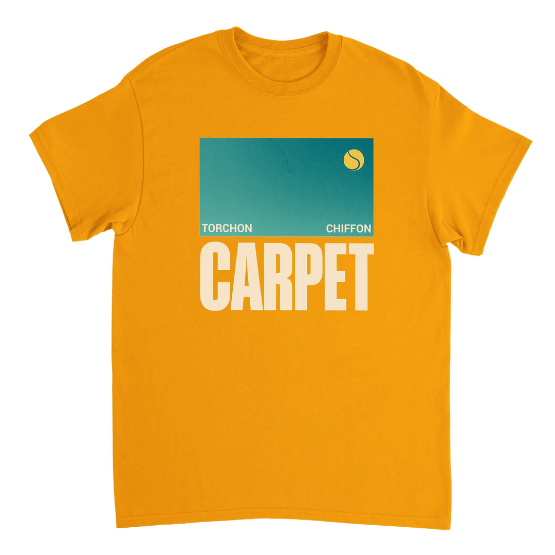 テニス愛好者にぴったりのトーチシフォンカーペットTシャツ。快適な着心地と鮮やかなデザインが魅力。サイズはSからXXLまで選べます。