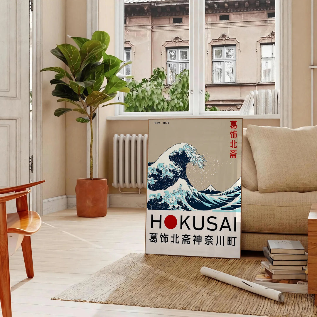 Hokusai Wave japansk affisch med slående röd och grå färg, perfekt för att förhöja din väggdekoration