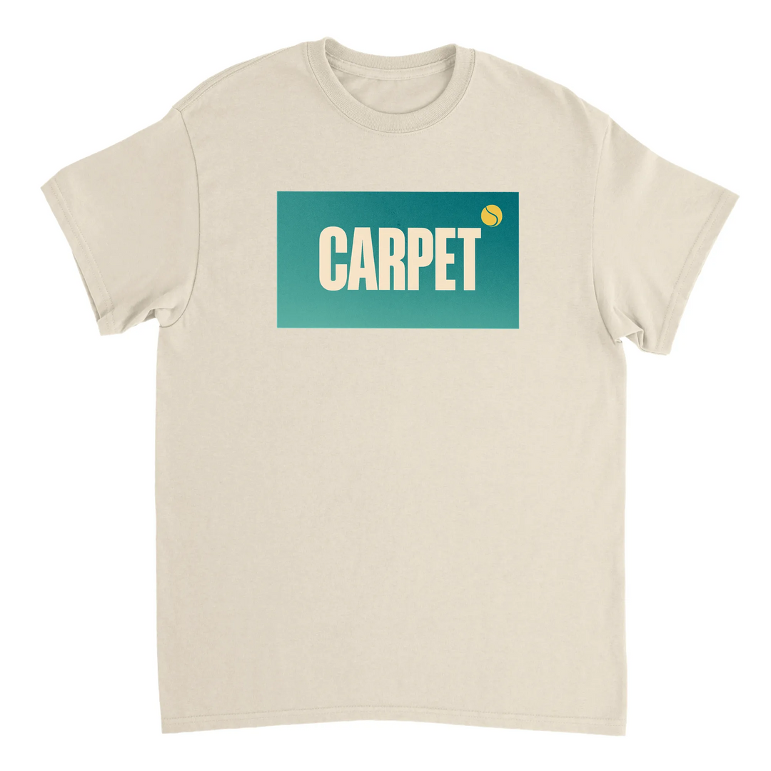 カーペットテニス5Tシャツ。快適な素材で、コートの上でもオフでもスタイリッシュに着こなせます。サイズ: S, M, L, XL, XXL。