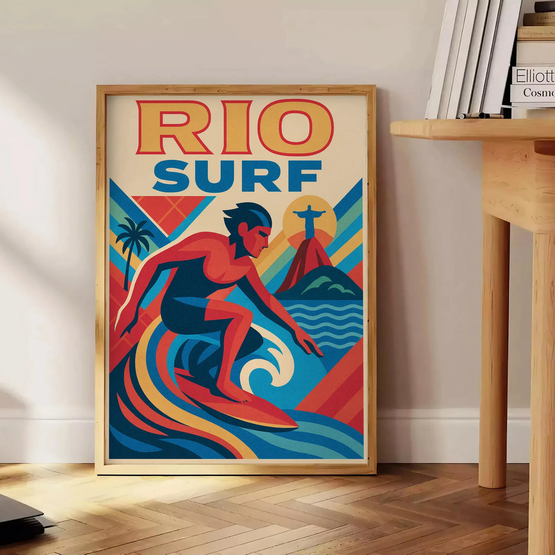 Rio Surf Vintage plakāts ar brūniem un ziliem toņiem, ideāls papildinājums sērfošanas entuziastu interjeram, izmēri 50x70 vai