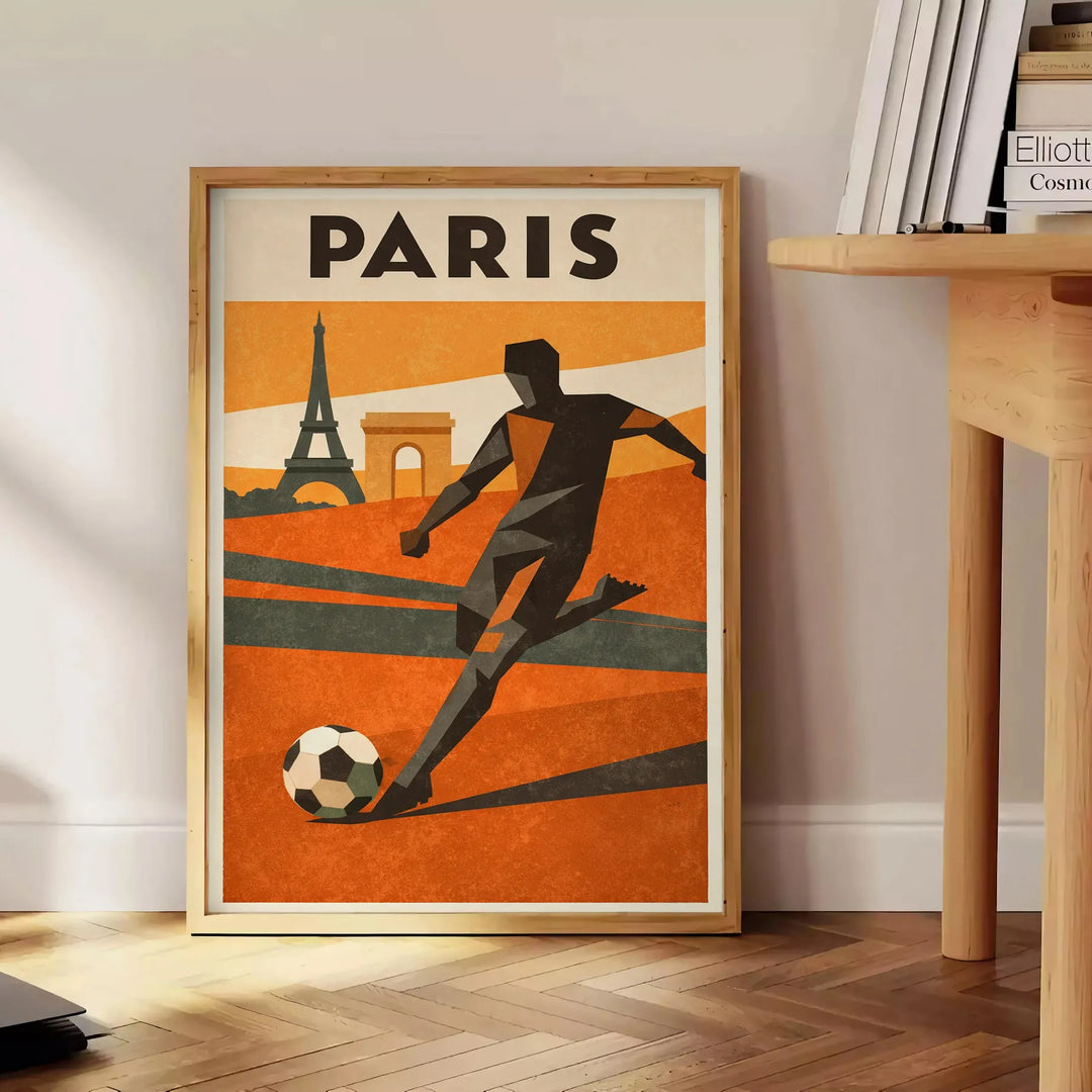 Parīzes futbola plakāts ar dzīvīgām zaļām un oranžām krāsām, ideāli piemērots sporta faniem. Pieejami izmēri: A4, 30x40 cm, 5