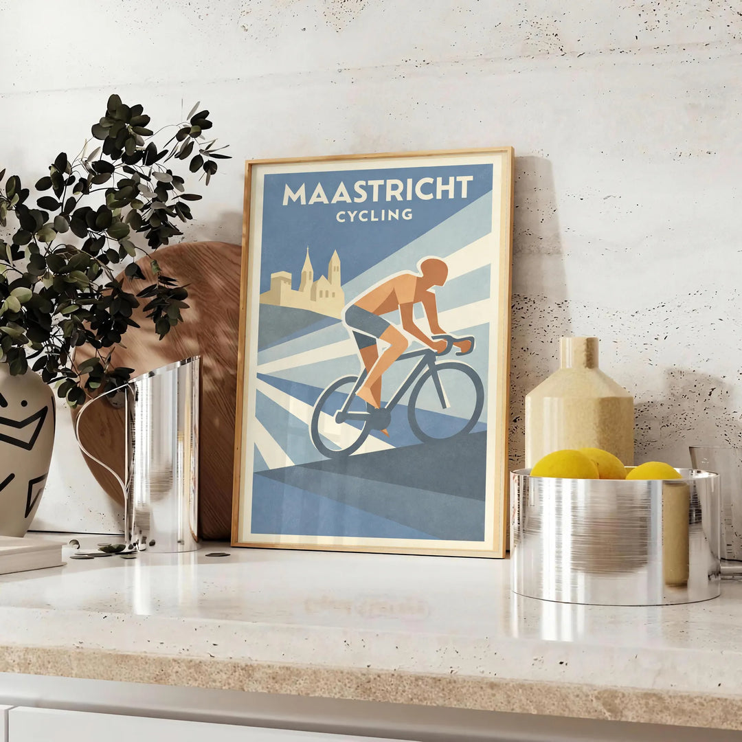 Plakat rowerowy Maastricht Pays-Bas z szaro-pomarańczowym wzorem, idealny dla miłośników kolarstwa i sztuki. Dostępny w różny