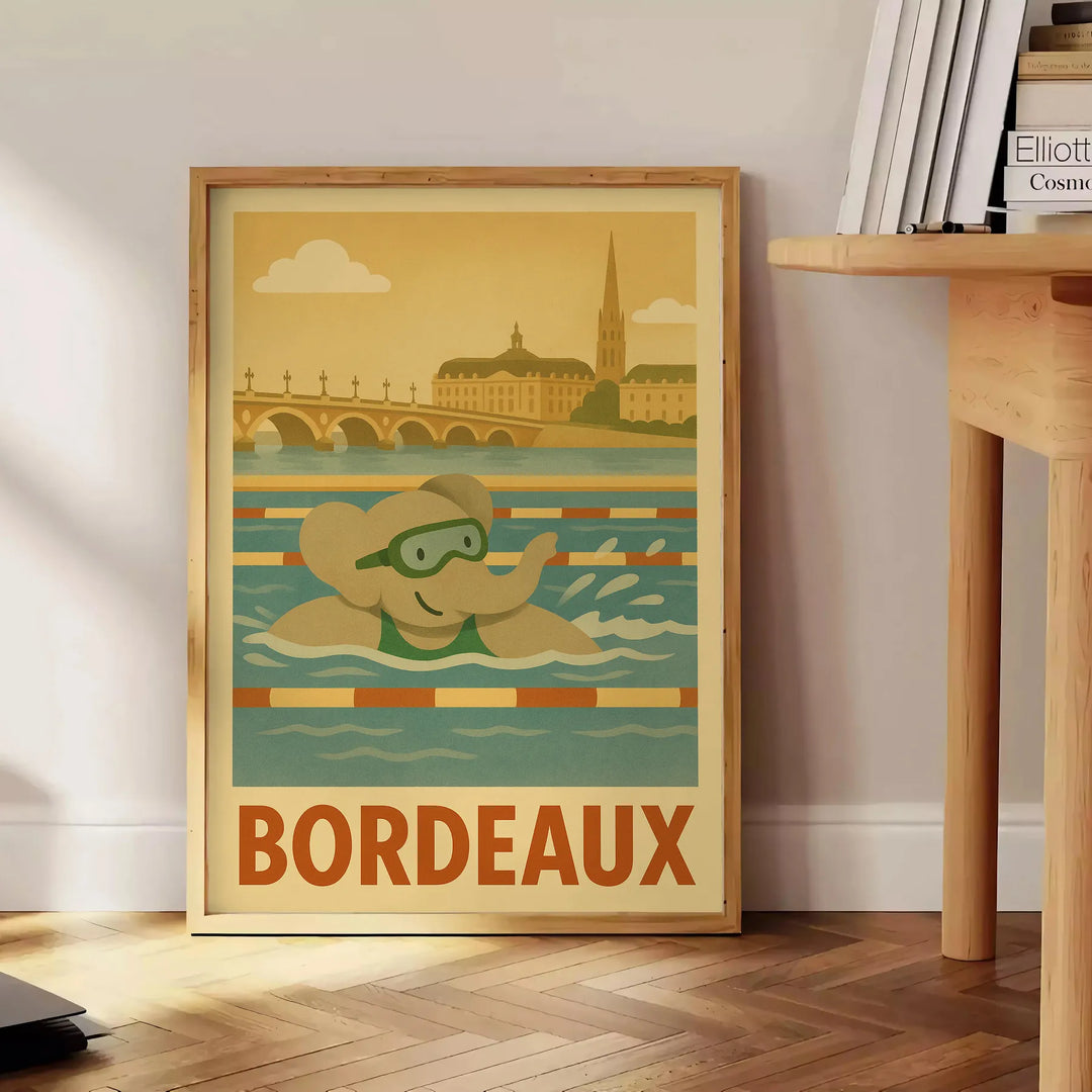 Bordeaux bērnu peldējoša ziloņa plakāts ar pelēkiem un zaļiem toņiem, ideāli piemērots bērnistabām un spēļu istabām. Pieejams