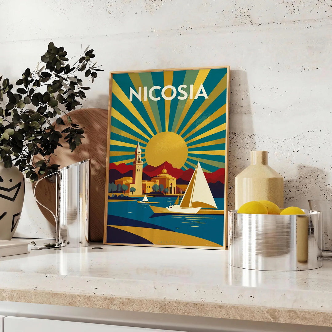 Manifesto Art Déco giallo e verde di Nicosia, Cipro, panorama urbano stilizzato