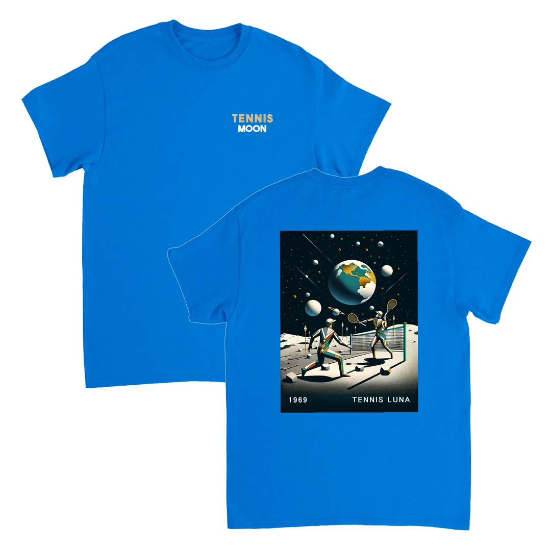 T-shirt Tennis Moon con design unico che unisce la passione per il tennis e il fascino celestiale, ideale per partite o uscit