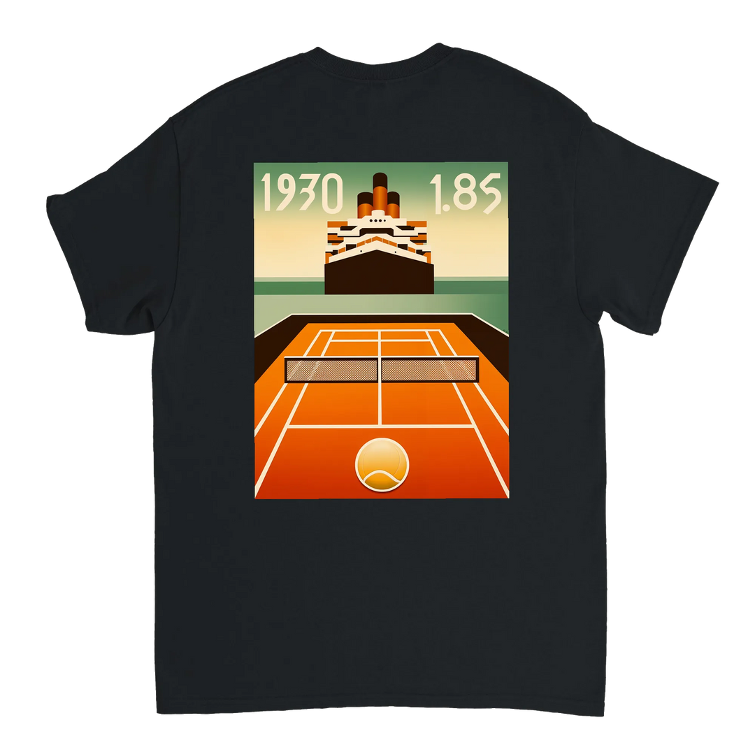 T-shirt Nomandie Tennis, perfetto per giocatori e appassionati, combina comfort e stile con un design audace