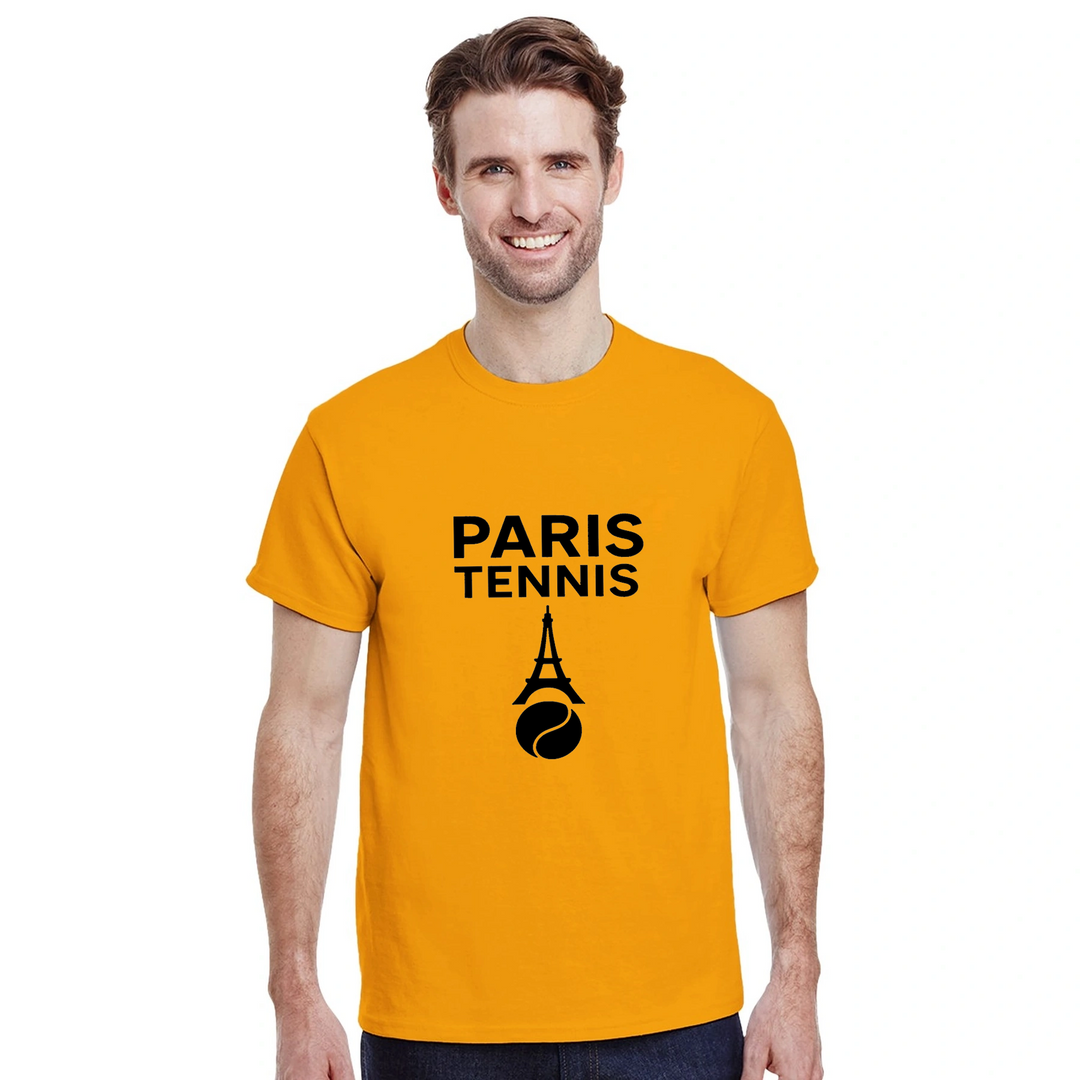 パリテニスTシャツは、愛の街のエッセンスとテニスのスピリットを捉えたスタイリッシュなデザインです。スポーツ愛好者やファッション好きに最適で、コートの内外で着用できます。サイズはS、M、L、XL、XXLがあります。