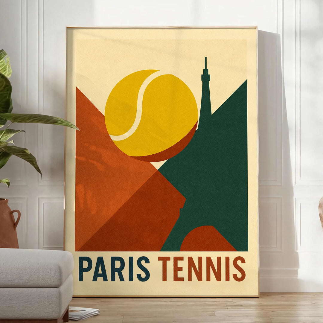 パリテニスミニマルポスター。赤と緑の鮮やかなデザインが特徴で、テニス愛好家やアート好きに最適。おしゃれな空間を演出します。