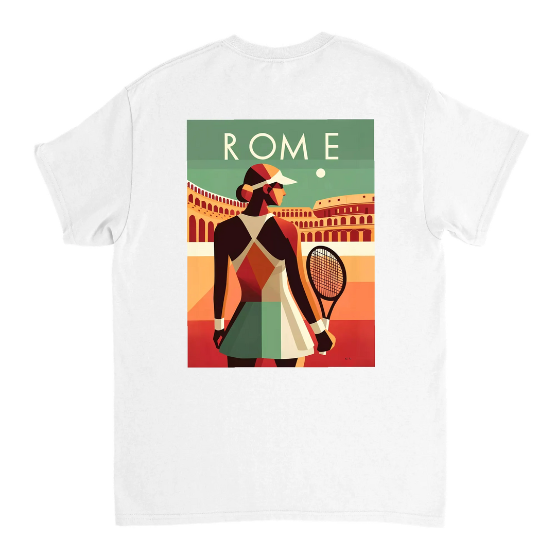 情熱的なファンとスタイリッシュなアスリートのためにデザインされたローマテニスTシャツ。コート内外での着用に最適な鮮やかなテニスグラフィックが特徴。柔らかく通気性のあるコットン素材で快適さを提供します。