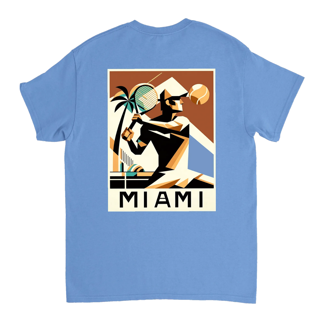 T-shirt Miami Tennis: design vibrante che cattura lo spirito energetico del tennis a Miami, in cotone morbido e traspirante p