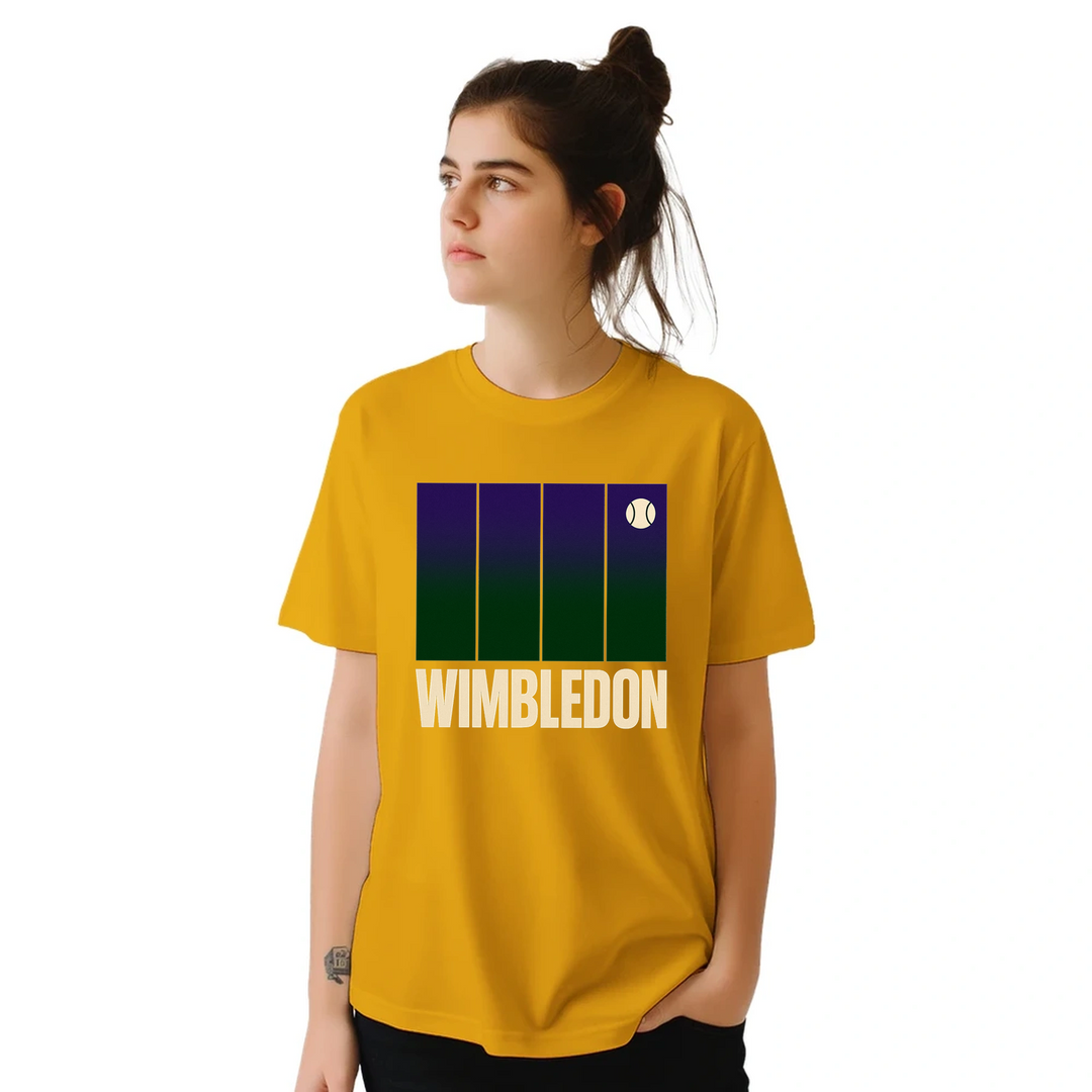 ウィンブルドンテニスTシャツ。アイコニックなトーナメントにインスパイアされたデザインで、コート内外でスタイルをアップグレード。テニスファンやプレイヤーに最適な一枚。サイズはSからXXLまで。