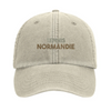 un style décontracté casquette Tennis Normandie Brodé 100 % coton brossé confort élégance vintage une broderie directe couronne structurée œillets ventilation sangle boucle laiton accessoire idéal