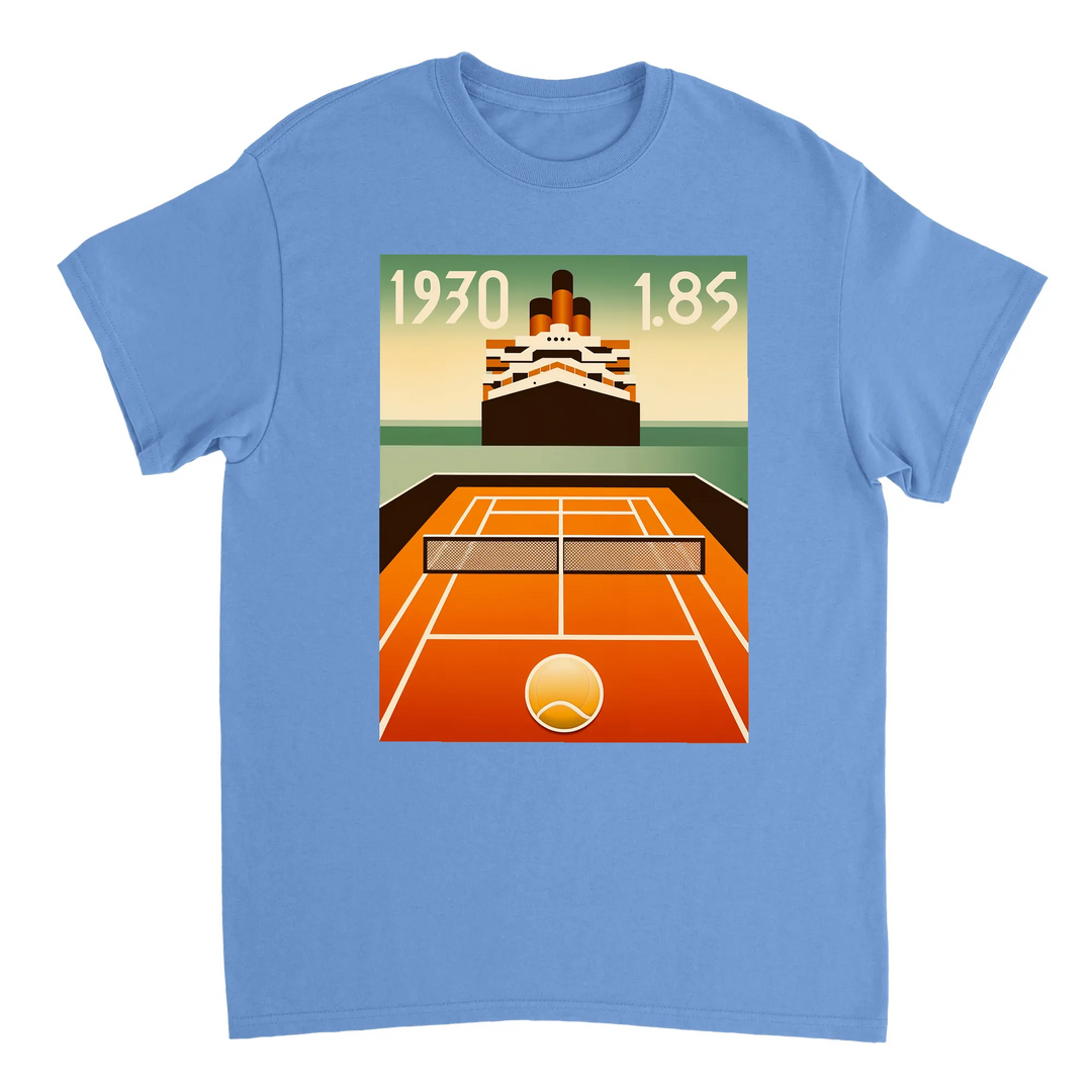 映画『タイタニック』をテーマにしたTシャツ。スタイリッシュで懐かしいデザインが特徴で、映画ファンにぴったりのアイテムです。