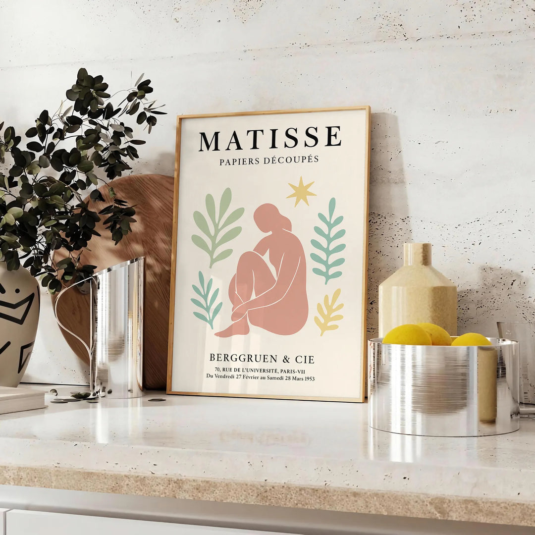 Henri Matisse poster med svarta och orange papiers découpés, perfekt för att förhöja ditt rum. Finns i flera storlekar
