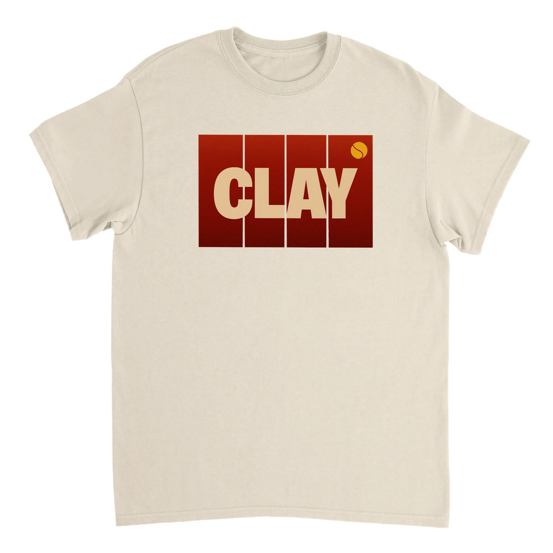 テニスの試合を楽しむためのスタイリッシュなクレイテニススポーツTシャツ。快適なコットン素材で、プレイヤーやファンに最適です。