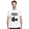 T-shirt Marseille Tennis con design vivace, perfetta per gli appassionati di tennis. Comfort e stile per ogni occasione