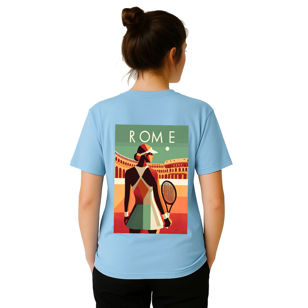 情熱的なファンとスタイリッシュなアスリートのためにデザインされたローマテニスTシャツ。コート内外での着用に最適な鮮やかなテニスグラフィックが特徴。柔らかく通気性のあるコットン素材で快適さを提供します。