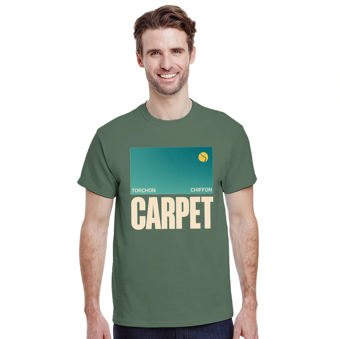 テニス愛好者にぴったりのトーチシフォンカーペットTシャツ。快適な着心地と鮮やかなデザインが魅力。サイズはSからXXLまで選べます。