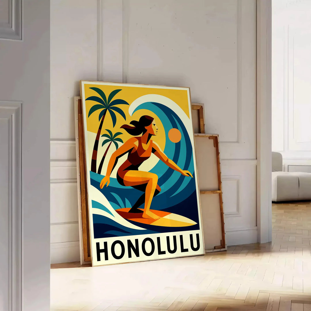 Färgglad Honolulu Surf poster som fångar surfkulturens anda med energiska röda och blå nyanser. Finns i storlekarna 50x70 ell