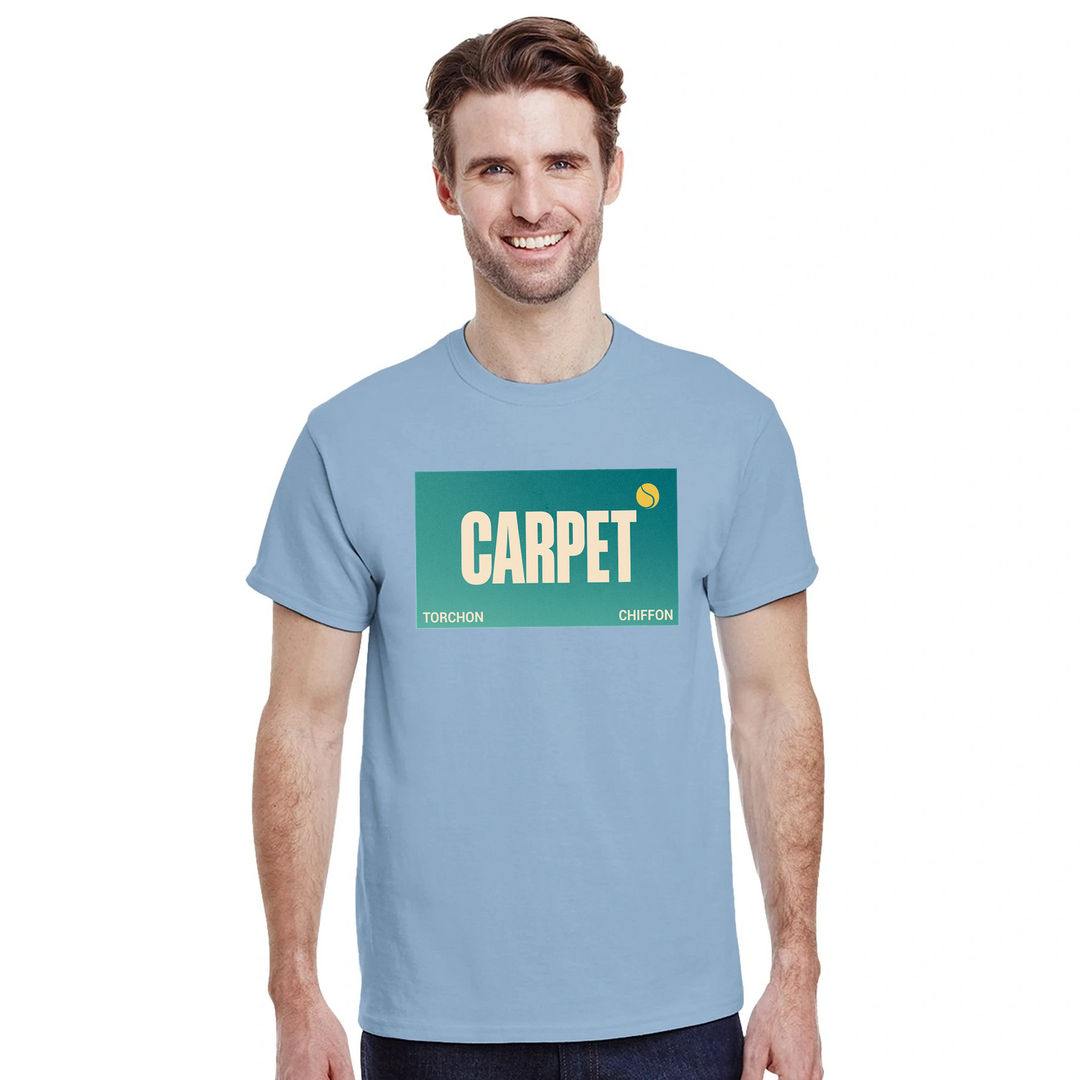 T-shirt de ténis com design elegante de tapete chiffon, ideal para amantes do ténis. Disponível em S, M, L, XL, XXL