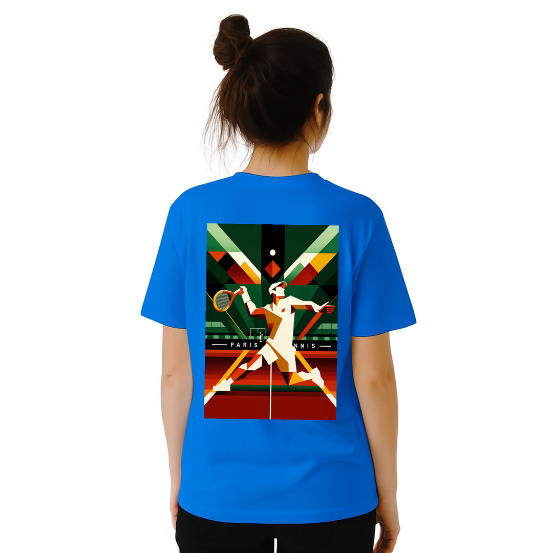 Paris Tennis t-shirt med stilren design, perfekt för tennisälskare och Paris-entusiaster. Finns i storlekarna S till XXL