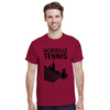 T-shirt Marseille Tennis con design vivace, perfetta per gli appassionati di tennis. Comfort e stile per ogni occasione
