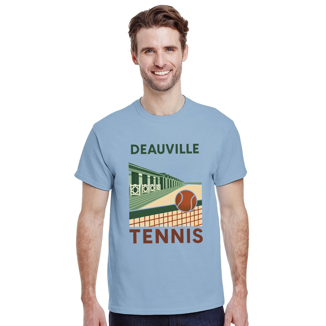 Koszulka tenisowa Deauville łącząca styl i komfort, idealna zarówno na kort, jak i na co dzień. Dostępna w rozmiarach S, M, L