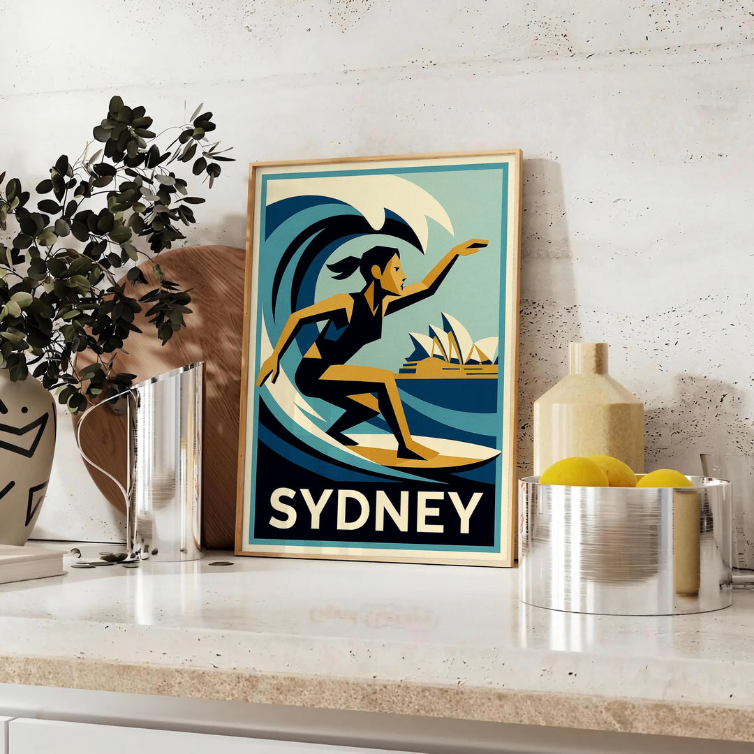 Stilren poster som fångar den livliga energin från surfen i Sydney, i gröna och grå nyanser. Finns i storlekarna 50x70 eller