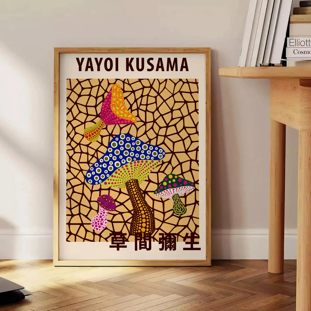 Yayoi Kusama-inspirerad svampaffisch med starka röda och svarta nyanser, tillgänglig i flera storlekar