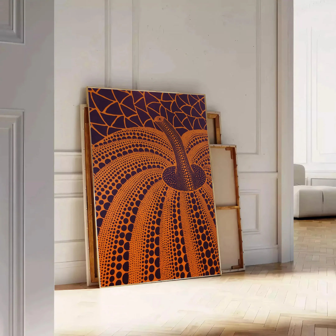 Plakat z dynią inspirowany Yayoi Kusama, w bogatych brązowych i zielonych odcieniach, idealny do dekoracji wnętrz