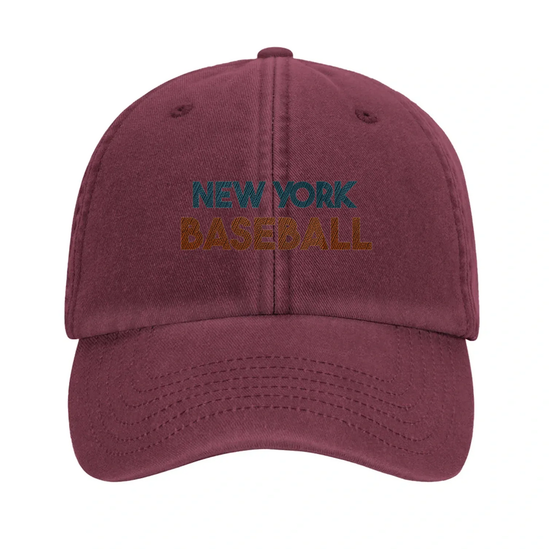 Cappellino vintage New York Baseball con design ricamato, realizzato in cotone lavato al 100%. Comfort e stile per ogni outfi
