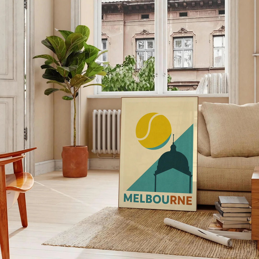 メルボルンの夜のテニスをテーマにしたポスター。グレーとオレンジの鮮やかな色合いで、スポーツ愛好者にぴったりのアートワーク。