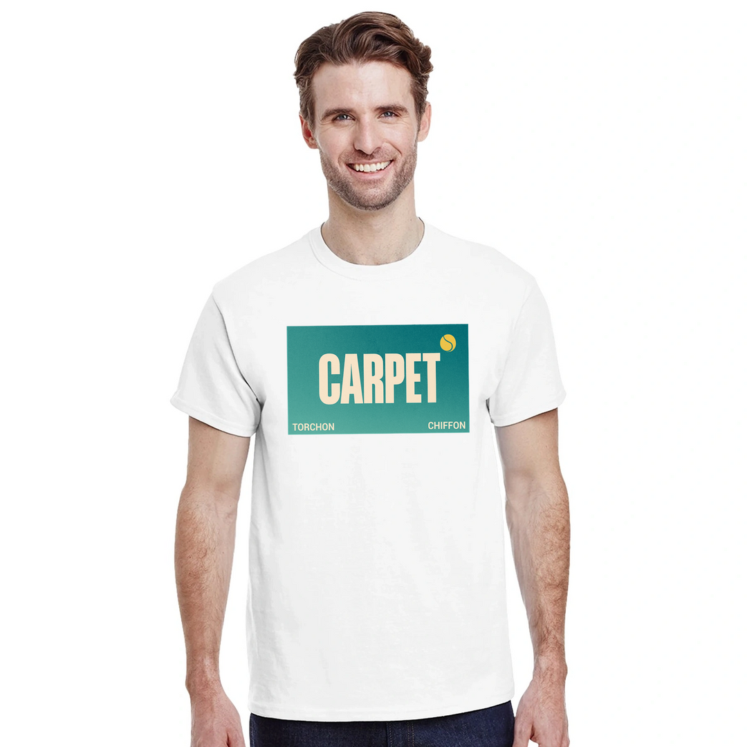 T-shirt de ténis com design elegante de tapete chiffon, ideal para amantes do ténis. Disponível em S, M, L, XL, XXL