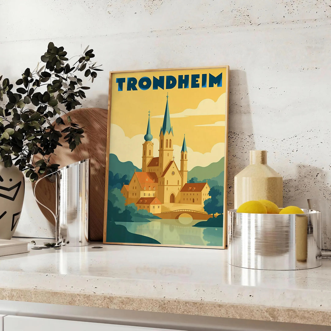 Poster vintage Art Déco Trondheim Norvegia con grafiche verdi e gialle