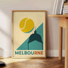 メルボルンの夜のテニスをテーマにしたポスター。グレーとオレンジの鮮やかな色合いで、スポーツ愛好者にぴったりのアートワーク。