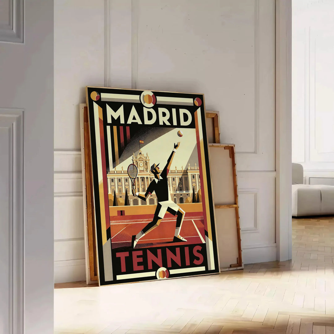 Madrid Tennis Poster in kräftigen Schwarz- und Rottönen, erhältlich in 50x70 oder 30x40. Perfekte Wanddekoration für Tennisli