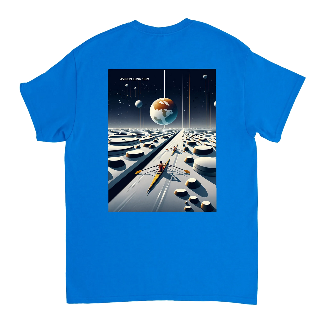 Ein einzigartiges T-Shirt mit einem faszinierenden Design, das die Schönheit des Mondes und das nächtliche Meer einfängt. Ide