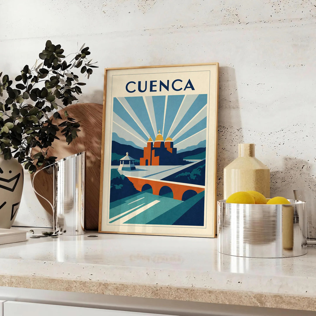 Vacker Art Déco vintageposter från Cuenca, Ecuador i livliga orange och blå nyanser. Finns i storlekarna 50x70 och 30x40. Per