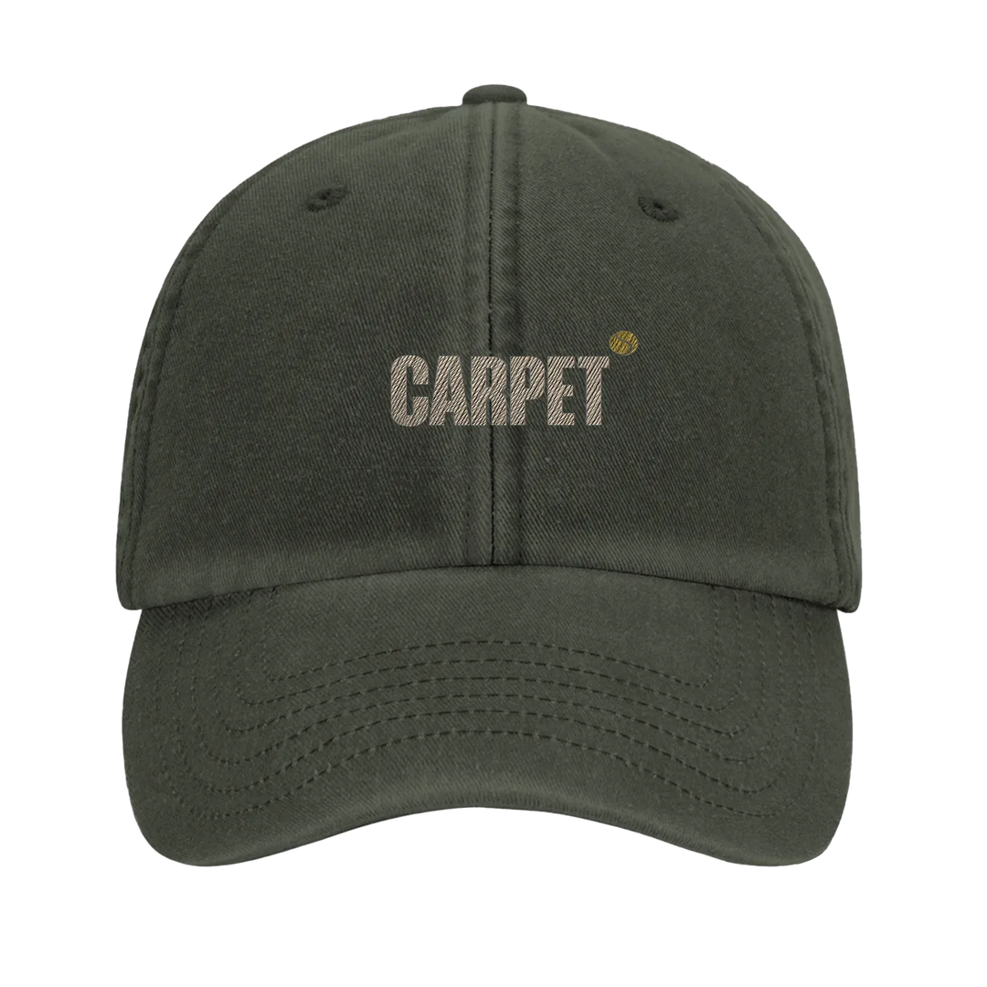 ヴィンテージスタイルのカーペットテニス刺繍キャップ5。100%ブラッシュドコットン製で、快適さと通気性を兼ね備えたデザイン。カジュアルなスタイルに最適です。