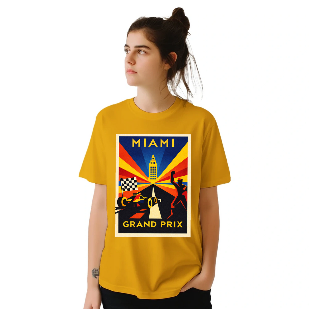 Miami F1 t-shirt i en färgstark design, hyllar den pulserande energin från Formel 1-scenen i USA. Finns i storlekar S till XX
