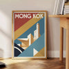 Poster vintage di viaggio Mong Kok, Hong Kong, in stile Art Deco, con colori vivaci e una rappresentazione affascinante della