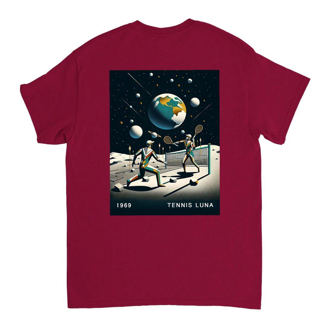 T-shirt Tennis Moon con design unico che unisce la passione per il tennis e il fascino celestiale, ideale per partite o uscit