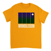 ウィンブルドンテニスTシャツ。アイコニックなトーナメントにインスパイアされたデザインで、コート内外でスタイルをアップグレード。テニスファンやプレイヤーに最適な一枚。サイズはSからXXLまで。