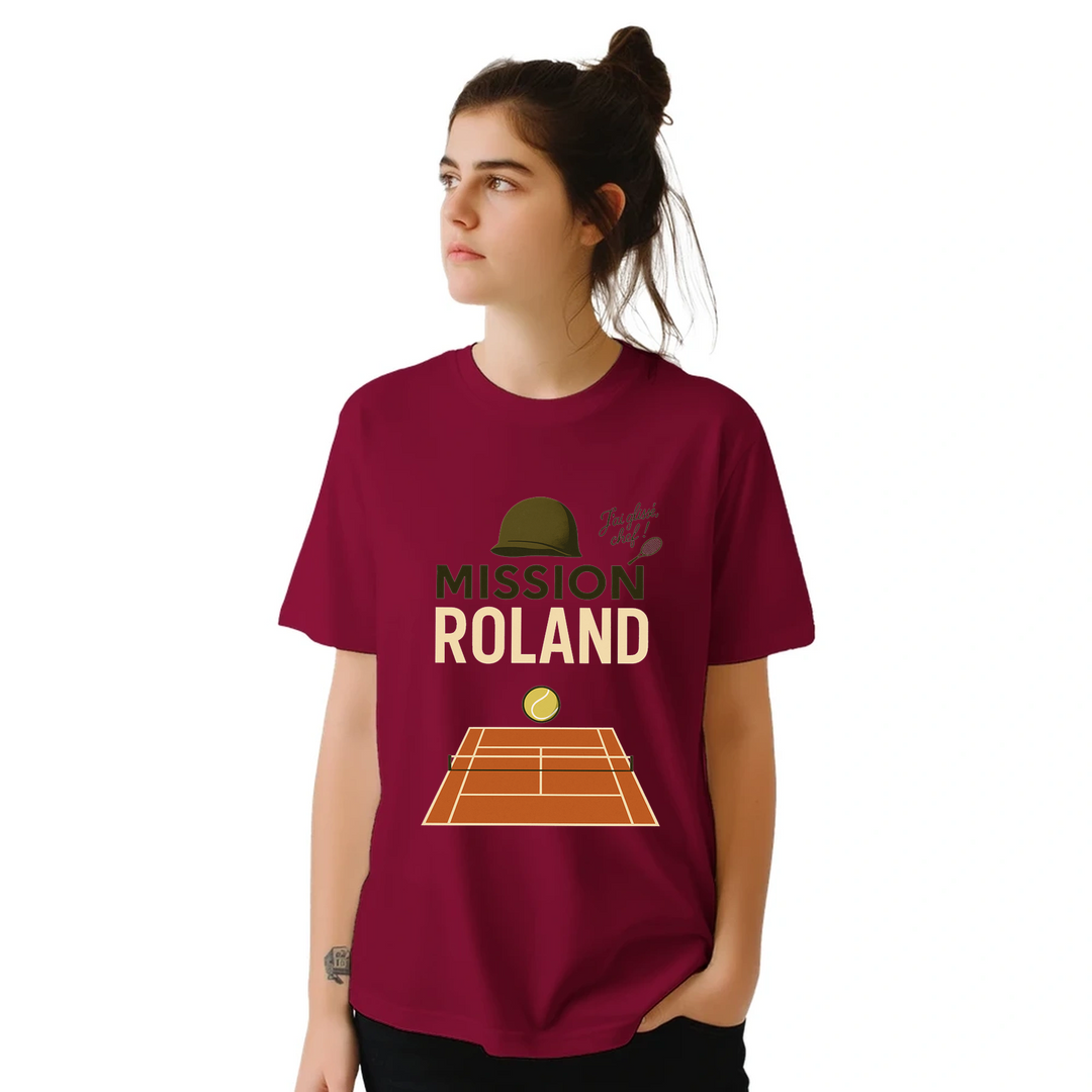 ミッションローランドテニスTシャツ。テニスの精神を捉えたスタイリッシュなTシャツで、快適さと耐久性を兼ね備えています。