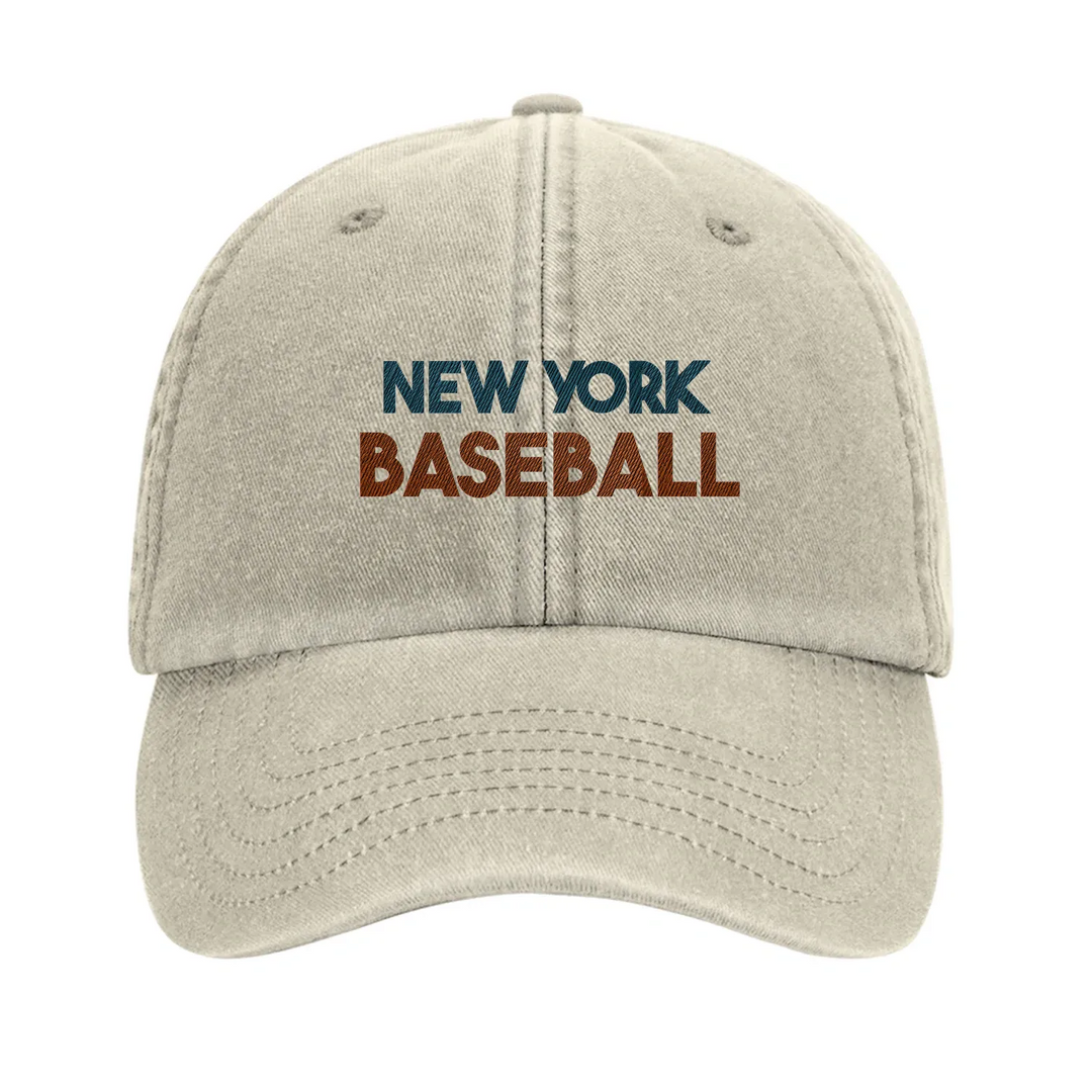Cappellino vintage New York Baseball con design ricamato, realizzato in cotone lavato al 100%. Comfort e stile per ogni outfi